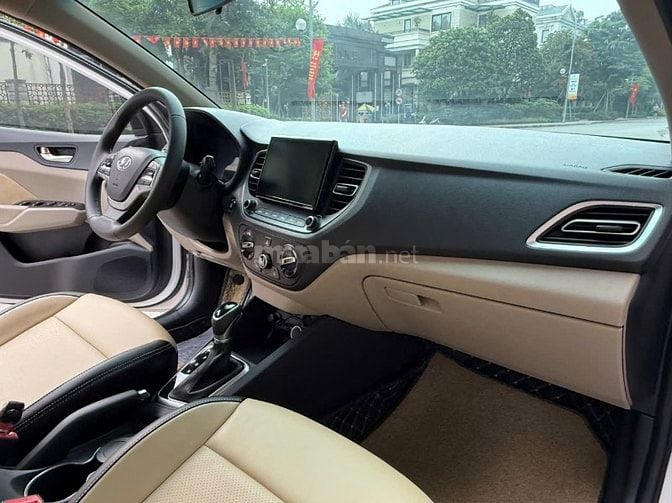 Cần bán Hyundai Acent 1.4AT sx 2021 mua và đky 2022 siêu mới cực chất.