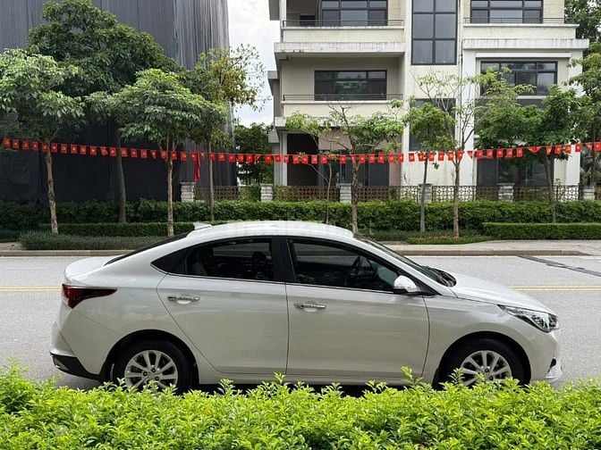 Cần bán Hyundai Acent 1.4AT sx 2021 mua và đky 2022 siêu mới cực chất.