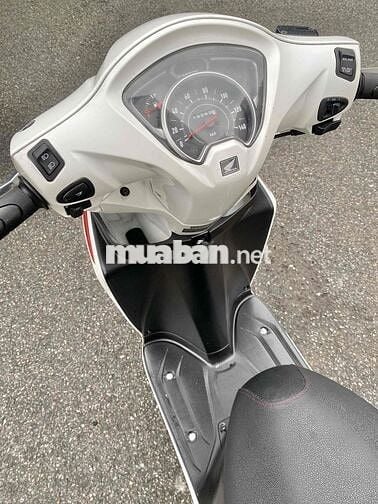 Vision 2019 trâng sport - máy zin êm - xe lướt
