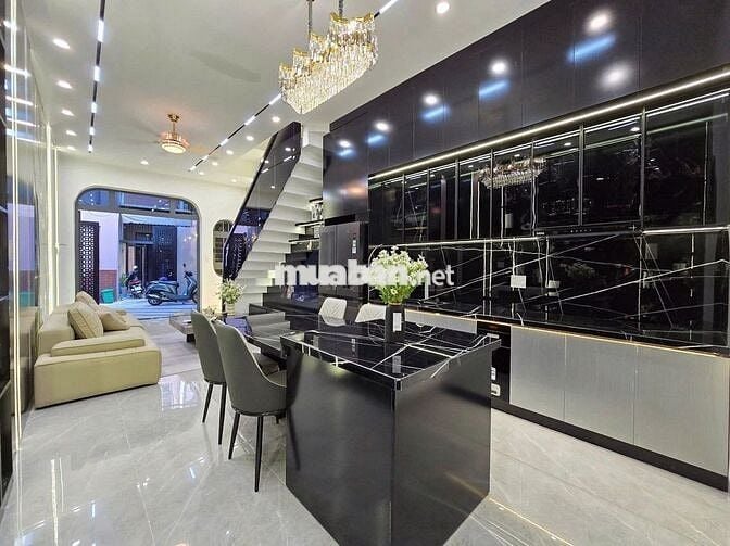 Bán Nhà 1 trệt 2 lầu 2 tỷ 750 triệu, nhà 1/ cách 50m Phan Đăng Lưu BD