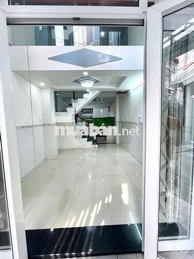 NHÀ QUẬN 3 SÁT MẶT TIỀN CHỈ 7 TỶ NHỈNH