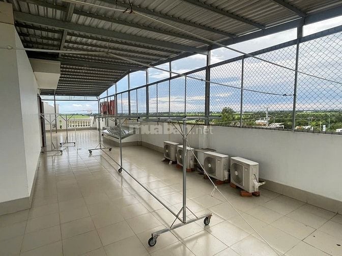 Bán khách sạn Thị Trấn Tràm Chim, Tam Nông, Đồng Tháp, 10x20, 12 phòng
