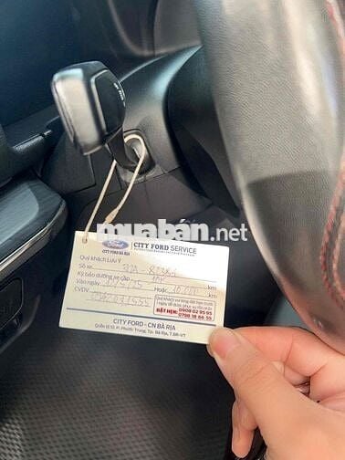 Ford Everest 2024 Titanium 2.0L 4x2 AT - 20000 km