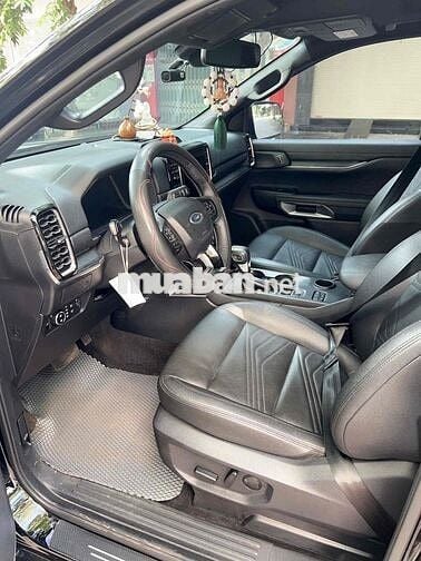 Ford Everest 2024 Titanium 2.0L 4x2 AT - 20000 km