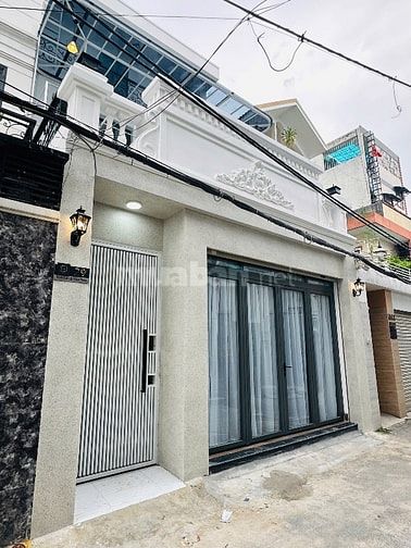NHÀ 3 Lầu DT:6,2x22m, DT: THU NHẬP 80 triệu/tháng, xe hơi Lê Văn Thọ