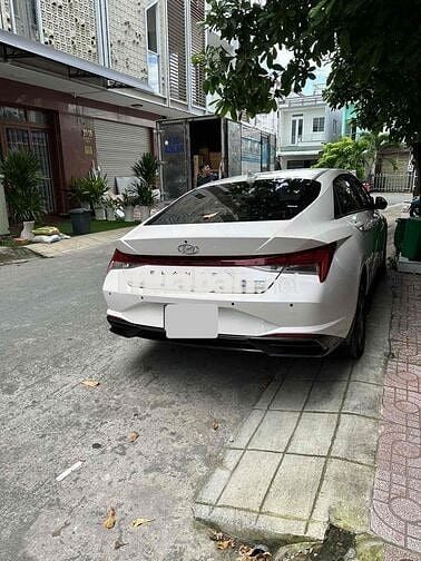 Hyundai Elantra 2023 1.6 AT Đặc biệt - 11174 km