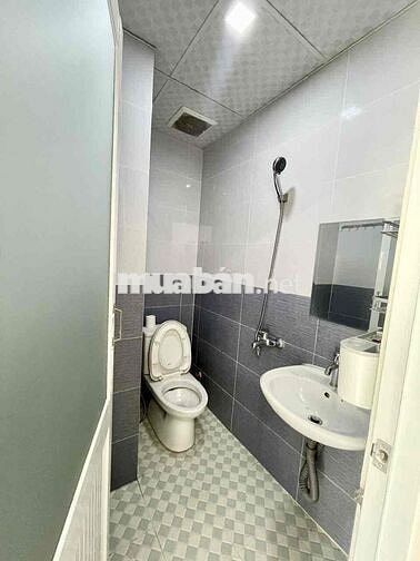 1 Phòng Ngủ Full Nội Thất, cửa sổ thoáng, 30m2 Gần ĐH Văn Lang
