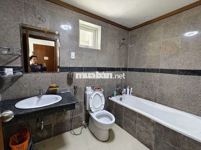 Cho thuê căn hộ chung cư Hoàng Anh Gia Lai 3 phòng ngủ 110m2