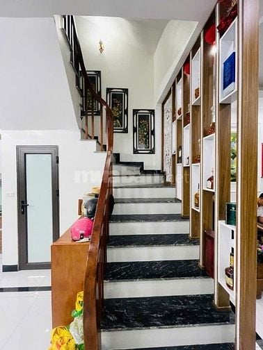 NHÀ ĐẸP GẦN TRƯỜNG CHUẨN MINH KHAI A 
