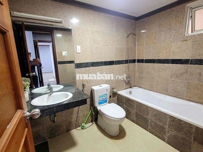 cần cho thuê căn 3 phòng ngủ viwe thoáng mát ,chỉ việc sách vali vào ở