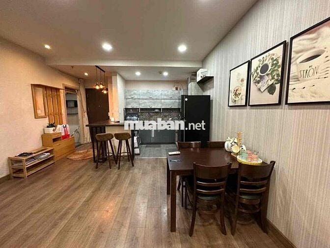 Cho thuê căn 2PN.2WC 73m2 nội thất y hình ở ngay gần sân bay