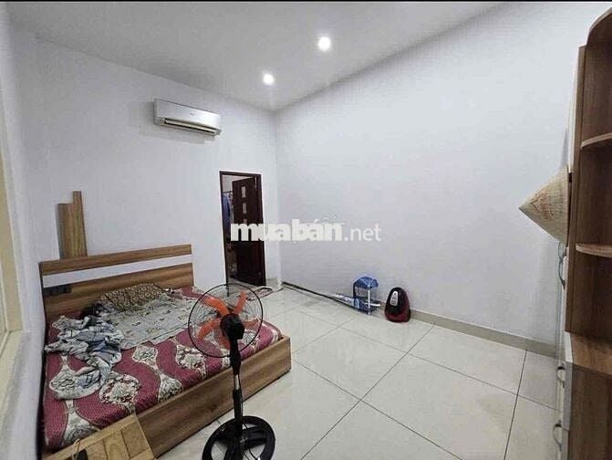 nhà biệt thự 12x20m 1 trệt 1 lầu 1 sân thượng, có 5 phòng ngủ 4wc