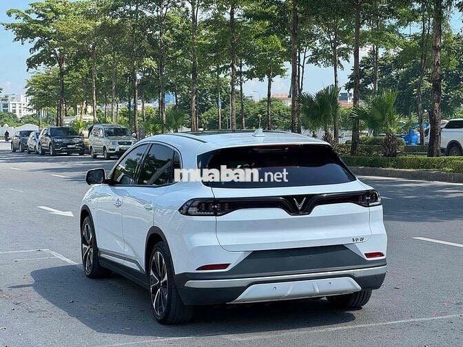 VF8 Plus 2023 GF Mua Pin CATL trừ 70tr đổi xe xăng