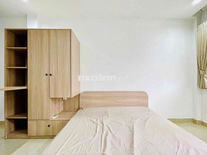 CĂN HỘ BAN CÔNG FULL NỘI THẤT QUẬN 1 GẦN CÔNG VIÊN LÊ VĂN TÁM, CHỢ TÂN