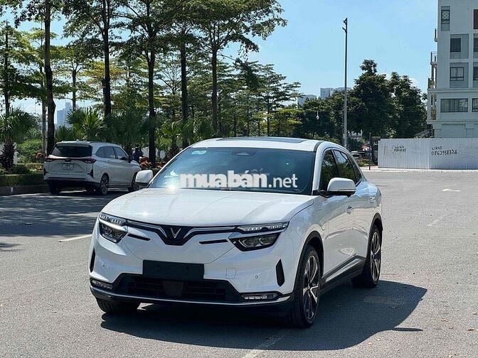 VF8 Plus 2023 GF Mua Pin CATL trừ 70tr đổi xe xăng