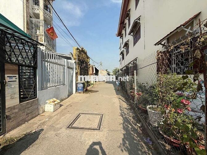Nhà Thuê 5×14 giá  4 tr  Đường vĩnh lộc _ gần ủy ban xã tân vĩnh lộc b