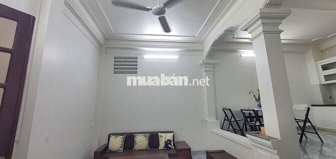 Bán nhà An Dương, dân xây 4 tầng, 33m2, 6,45 tỷ