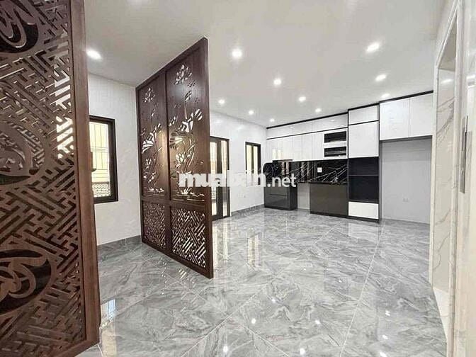 🚗 Ô TÔ ĐỖ TRÁNH – ĐẲNG CẤP ĐỀN LỪ – MẶT TIỀN 6.8M – THANG MÁY VÙ VÙ –