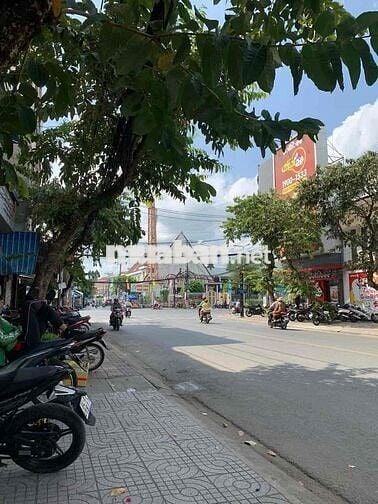 Nhà trệt lầu hoàn công mặt tiền trần ngọc quế phường Ninh Kiều