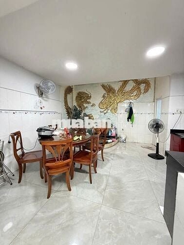 Nhà mặt tiền Sơn kỳ, 4 tầng , ngang đẹp 5.5m, diện tích sử dụng 309,2m