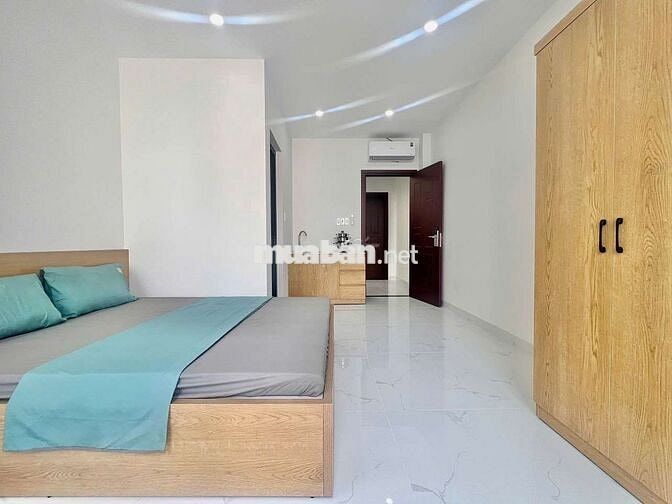 Căn Hộ Đẹp Ban Công Thoáng Gần Công Viên Lê Thị Riêng