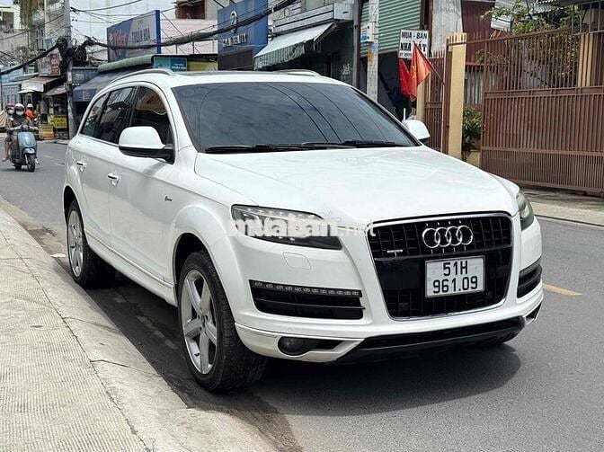 Audi Q7 model 2010 đèn led - 90000 km