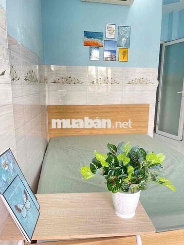 Căn hộ dịch vụ full nội thất - ban công thoáng mát