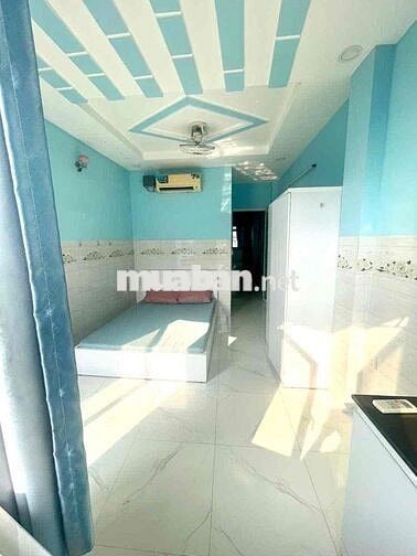 Căn hộ dịch vụ full nội thất - ban công thoáng mát