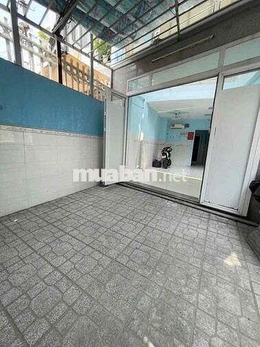 Căn hộ dịch vụ full nội thất - ban công thoáng mát