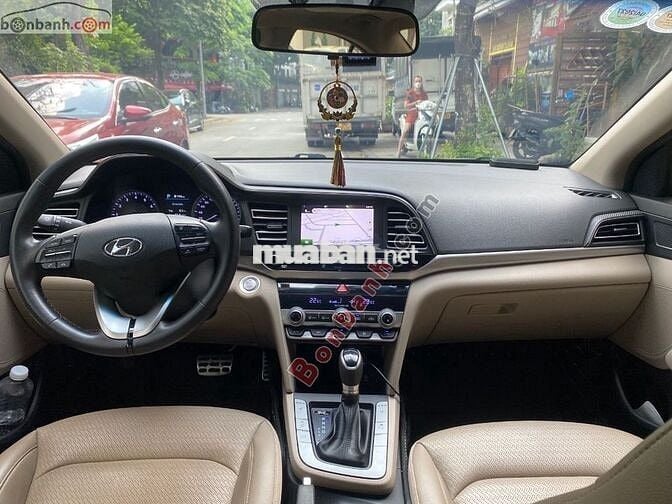 Hyundai Elantra 2.0 AT 2020 - 450 Triệu
