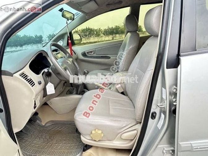 Toyota Innova 2.0E 2016