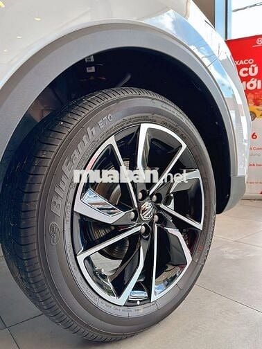 MG MGZS 2025 Standard 1.5 AT 2WD