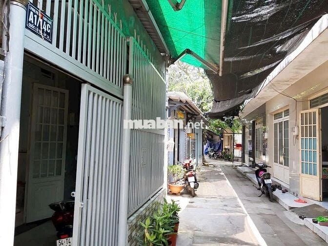 Bán Căn 1L/1Tr hẻm QL50, Phong Phú,Bình Chánh. 1Tỷ280. Gần Chợ Phú Lạc
