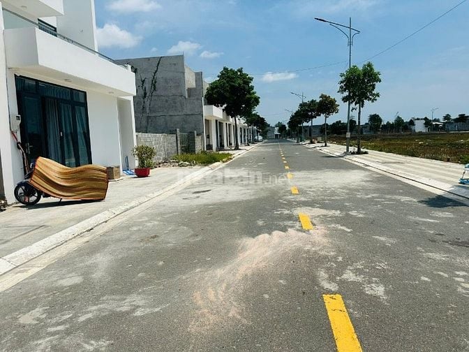 LÔ ĐÂT 133m2 FULL THỔ CƯ SIÊU ĐẸP GẦN KCN SONADEZI 
