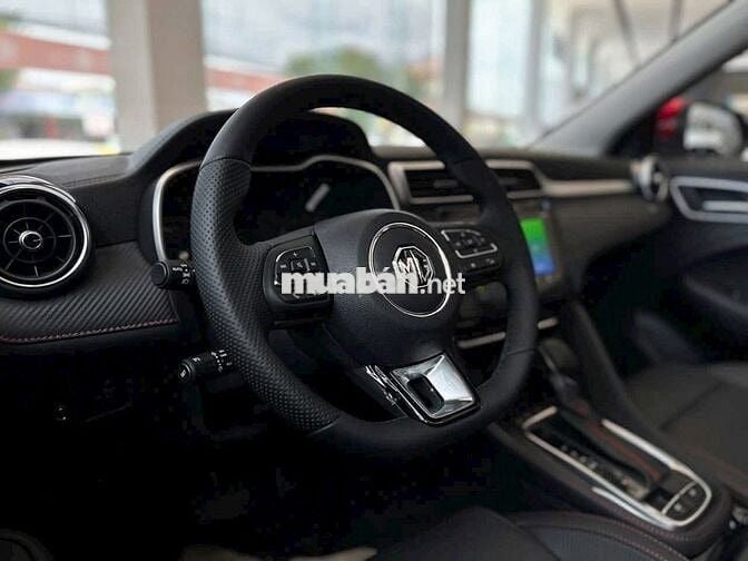 MG MGZS 2025 Standard 1.5 AT 2WD