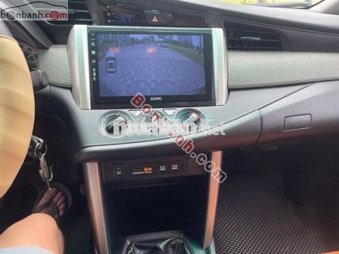 Toyota Innova 2.0E 2016