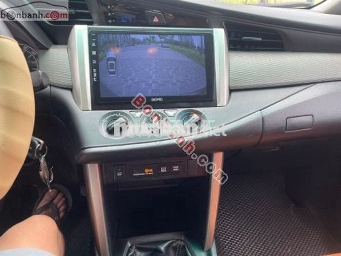 Toyota Innova 2.0E 2016