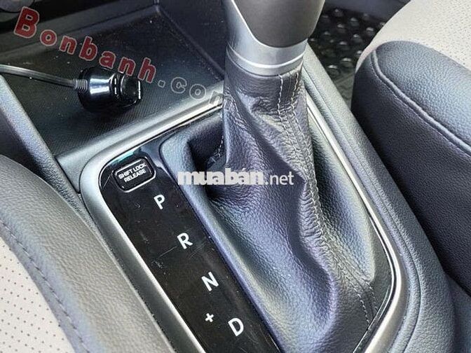 Hyundai Accent 1.4 ATH cao cấp nhất