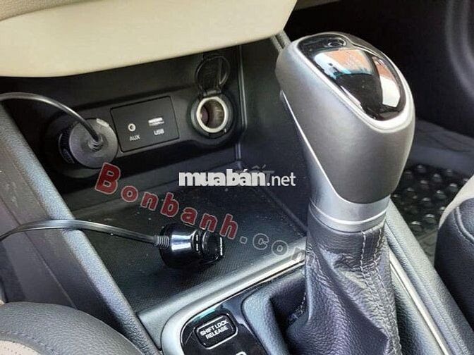 Hyundai Accent 1.4 ATH cao cấp nhất