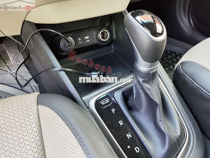 Hyundai Accent 1.4 ATH cao cấp nhất