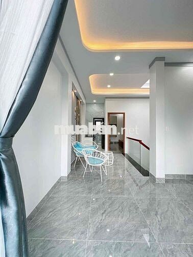 Nhà mặt tiền ngang 5m  hoàn công tại p Đông Hoà tp Hồ Chí Minh