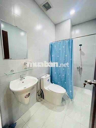 VỪA GẦN ĐH NGUYỄN TẤT THÀNH, VĂN LANG CS 3, PHÒNG TIỆN NGHI ĐẦY ĐỦ
