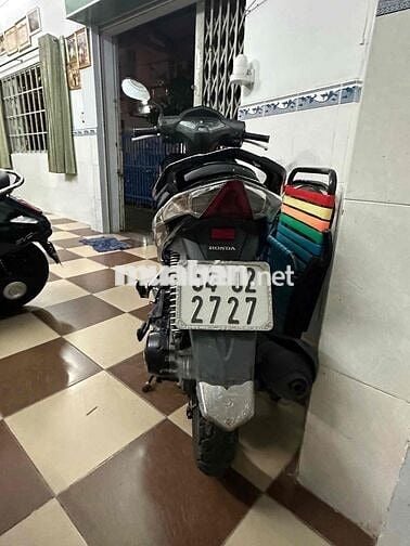 nhà xe dư nên cần bán bớt
