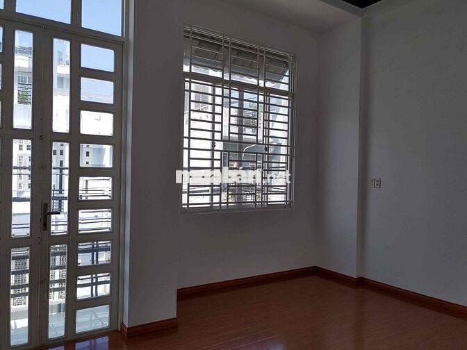 Nhà 1 trệt 2 lầu cho thuê mặt tiền đường Ngô Thì Nhậm KDC Thới Nhựt 1