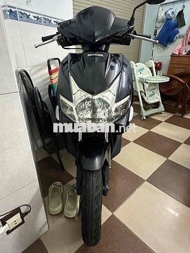 nhà xe dư nên cần bán bớt