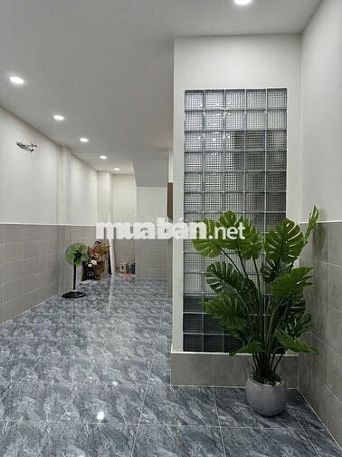 Cho thuê nhà T3L hẻm 8m Dương Quảng Hàm P5 giá 26tr/tháng TL