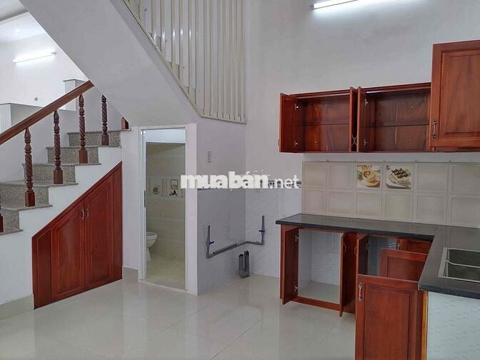 Nhà 1 trệt 2 lầu cho thuê mặt tiền đường Ngô Thì Nhậm KDC Thới Nhựt 1