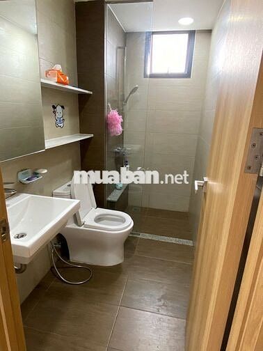 Cho thuê căn hộ Emerald 3pn2wc,127m2,full NT  giá 20tr, view công viên