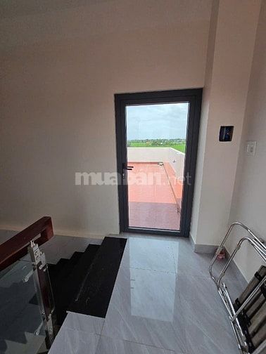 Nhà 1trệt, 1lầu, ST, Ấp 1, Tân Trạch, Cần Đước, LA, 330,4m2 thổ cư 