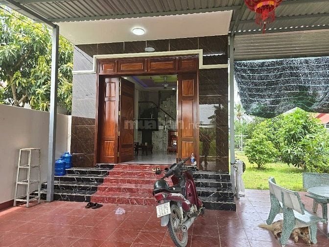 Nhà 1trệt, 1lầu, ST, Ấp 1, Tân Trạch, Cần Đước, LA, 330,4m2 thổ cư 
